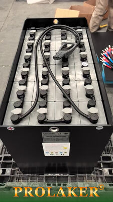 고성능 포크리프트 배터리 부품 VSDX450M 1650 충전 주기로 모터 충전을 위한 배터리