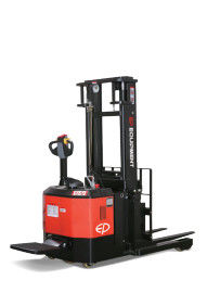 EP 전기 스택러 핸들링 트럭 1.5T 리온 이온 배터리 6500-10700mm
