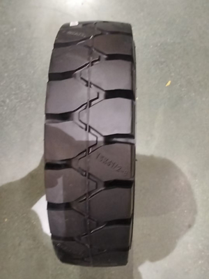 내구성 반 미끄러기 125/75-8 타이어 빠른 시스템