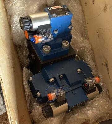 맞춤형 타이어 장착 / 해제 기계 500 톤 고체 타이어 압력 압력 기계 11KW 480V CHINT 변압기, 브레이커 및 접촉기